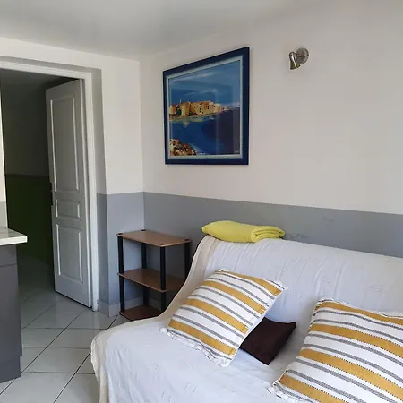 Apartment Independant Dans Maison Avec Parking Gratuit *